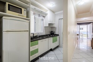 Basic Apartment | Private kitchen