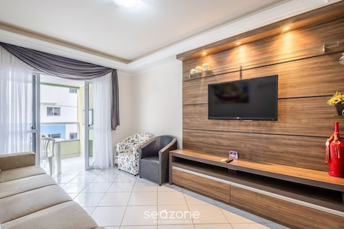 Fully Equipped Apartments Steps From the sea in Meia Praia OBS