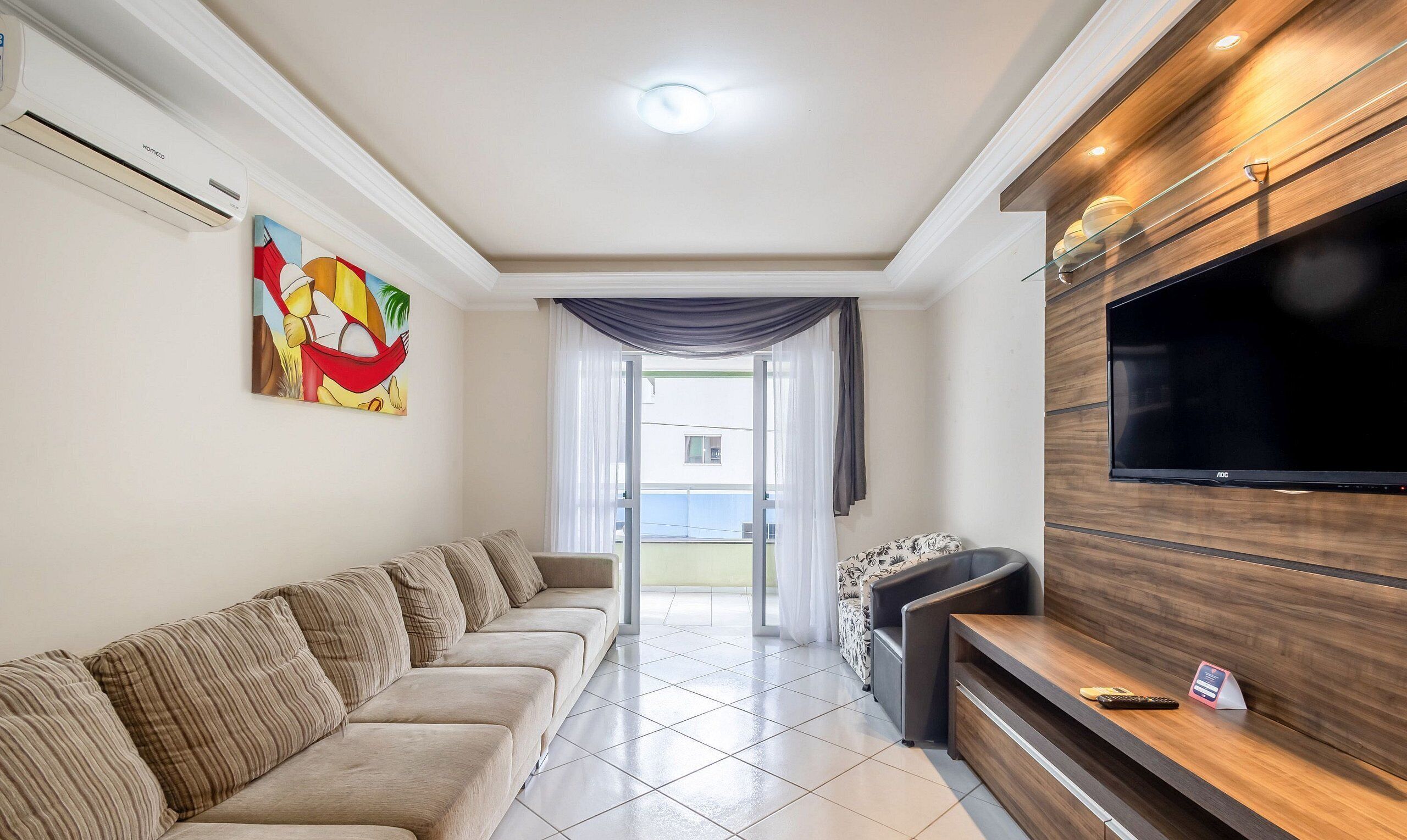 Basic Apartment | Living area