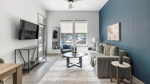 Smart TV - Landing | Stunning 1BD, Gym, Game Room (Austin)