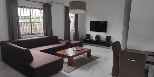 A cozy, detached vacation home in Care and Hope/Hermitage.