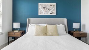 2 habitaciones, escritorio, tabla de planchar con plancha y wifi 