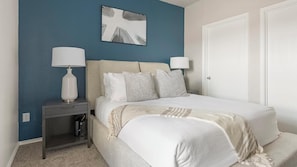 1 bedroom, desk, iron/ironing board, WiFi