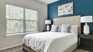 1 bedroom, desk, iron/ironing board, WiFi