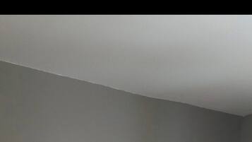 6 chambres, fer et planche Ă  repasser, Wi-Fi, draps fournis