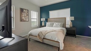 2 bedrooms, desk, iron/ironing board, WiFi