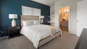 2 Schlafzimmer, Schreibtisch, Bügeleisen/Bügelbrett, WLAN