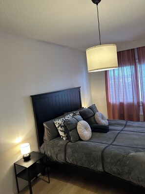 2 bedrooms, WiFi, bed sheets - Sky View Loft (with full hotel-style service) (Vantaa)