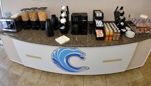 Free daily continental breakfast - Coastal Comfort Hotel (Loris)