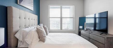 1 bedroom, desk, iron/ironing board, WiFi