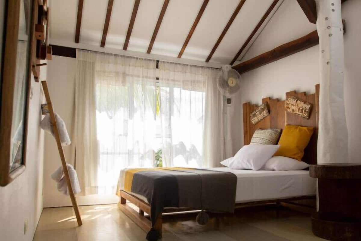 Private Lake View 2 Person | Free WiFi