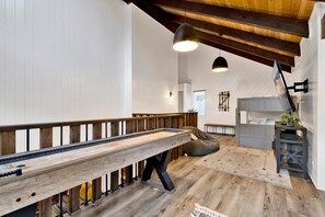 Cabin, Multiple Beds, Pool Access, Mountain View (VC404) | Game room