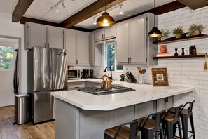 Cabin, Multiple Beds, Pool Access, Mountain View (VC404) | Private kitchen | Coffee/tea maker