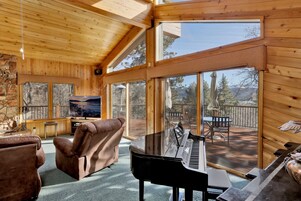 Stuga - flera sängar - tillgång till pool (VC714) | Vardagsrum | Eldstad