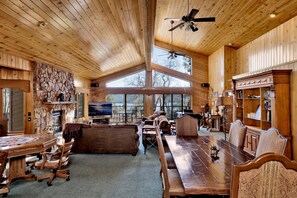Cabin, Multiple Beds, Pool Access (VC714) | Interior