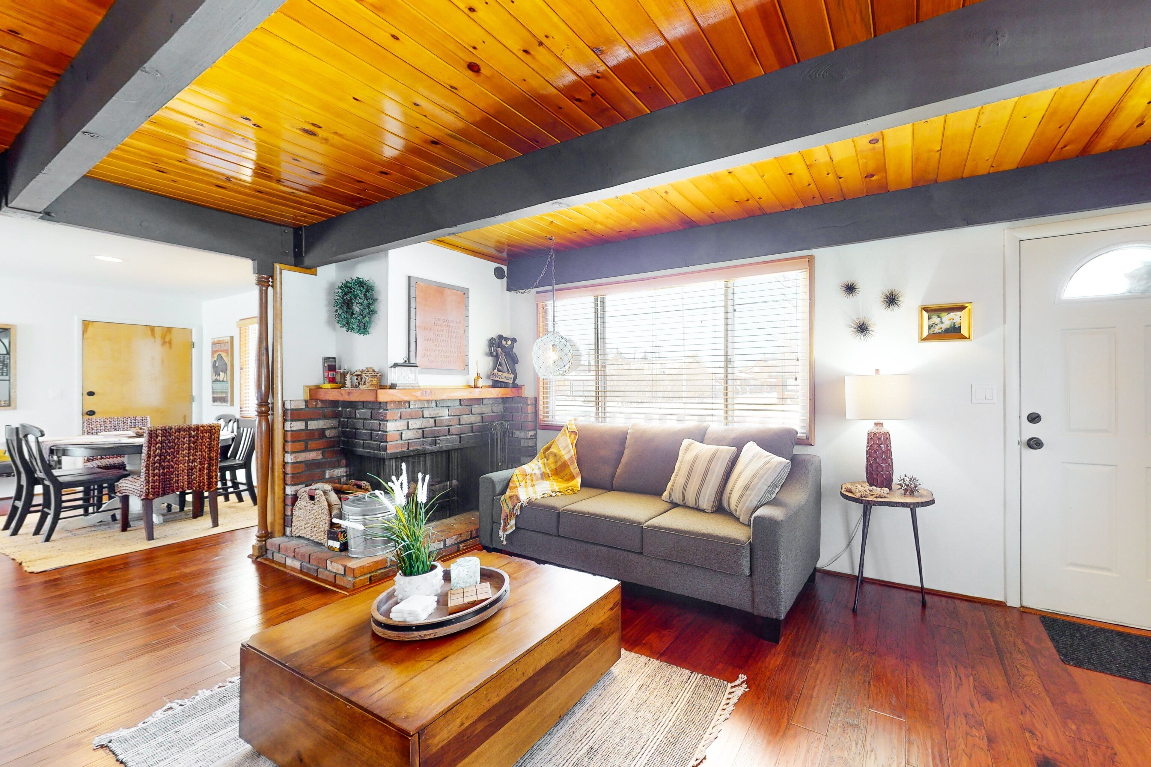 Cabin, Multiple Beds, Pool Access, Mountain View (VC643) | Living area | Fireplace