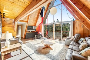 Cabin, Multiple Beds, Pool Access, Mountain View (VC653) | Living area
