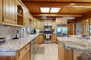 Baita, letti multipli, patio, vista montagna (VC513) | Cucina privata | Macchina per tè/caffè