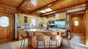 小屋, 多张床, 露台, 山景 (VC513) | 私人厨房 | 茶具/咖啡用具