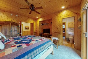 Chalet, Multiple Beds, Pool Access, Mountain View (VC569) | 6 bedrooms, individually decorated, individually furnished, bed sheets - Branchwater Lodge #569 (Big Bear Lake)