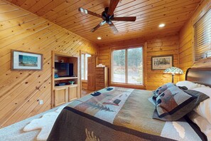 Chalet, Multiple Beds, Pool Access, Mountain View (VC569) | 6 bedrooms, individually decorated, individually furnished, bed sheets