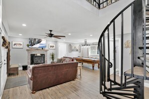 เคบิน, หลายเตียง, ใช้สระว่ายน้ำได้, วิวภูเขา (VC609) | ภายใน