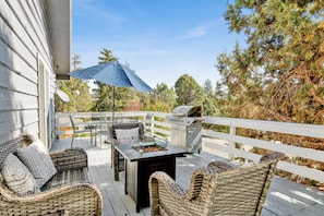 Hytte, flere senger, adgang til basseng, fjellutsikt (VC609) | Overnattingsstedets uteområder