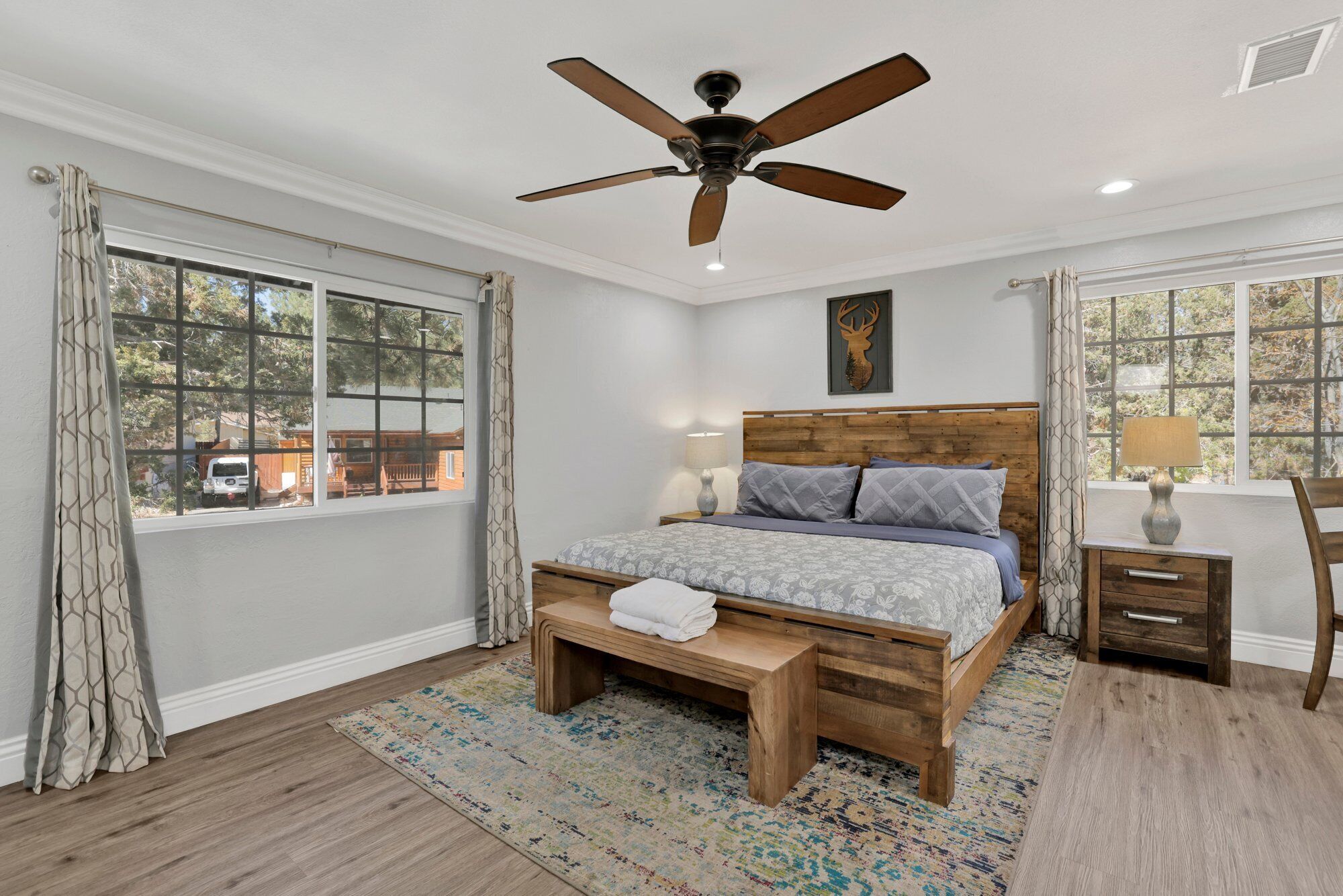 Mökki, useita sänkyjä, pääsy uima-altaalle, vuoristonäköala (VC609) | Yksilöllisesti sisustettu, yksilöllisesti kalustettu, vuodevaatteet