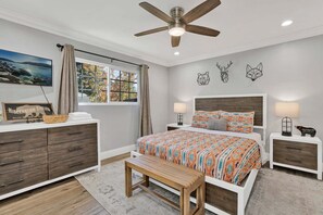 Cabin, Multiple Beds, Pool Access, Mountain View (VC609) | 5 bedrooms, individually decorated, individually furnished, bed sheets - Brewer Escape #609 (Big Bear City)