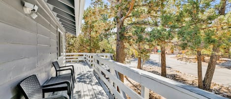 Cabin, Multiple Beds, Pool Access, Mountain View (VC609) | Terrace/patio