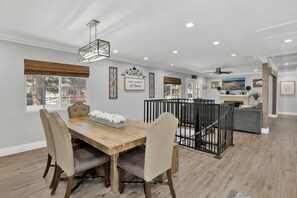 Cabin, nhiều giường, có thể sử dụng hồ bơi, quang cảnh núi (VC609) | Khu ăn uống