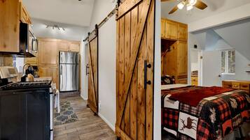 Huisje, Meerdere bedden, toegang tot zwembad, uitzicht op bergen (VC178) | Individueel gedecoreerd, individueel gemeubileerd, beddengoed