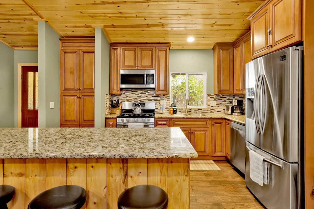 Country Club Cabin #357