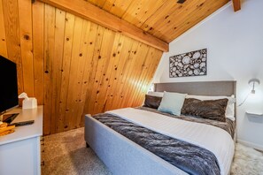 Cabin, Multiple Beds, Pool Access, Mountain View (VC471) | Individually decorated, individually furnished, bed sheets - Cub Cabin #471 (Sanger)