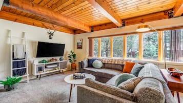Cabin, Multiple Beds, Pool Access, Mountain View (VC471) | Living area | Fireplace