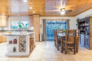 Baita, letti multipli, idromassaggio, vista montagna (VC610) | Con stile personalizzato, con arredamento individuale, lenzuola