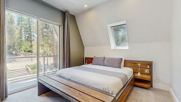 4 bedrooms, individually decorated, individually furnished, bed sheets