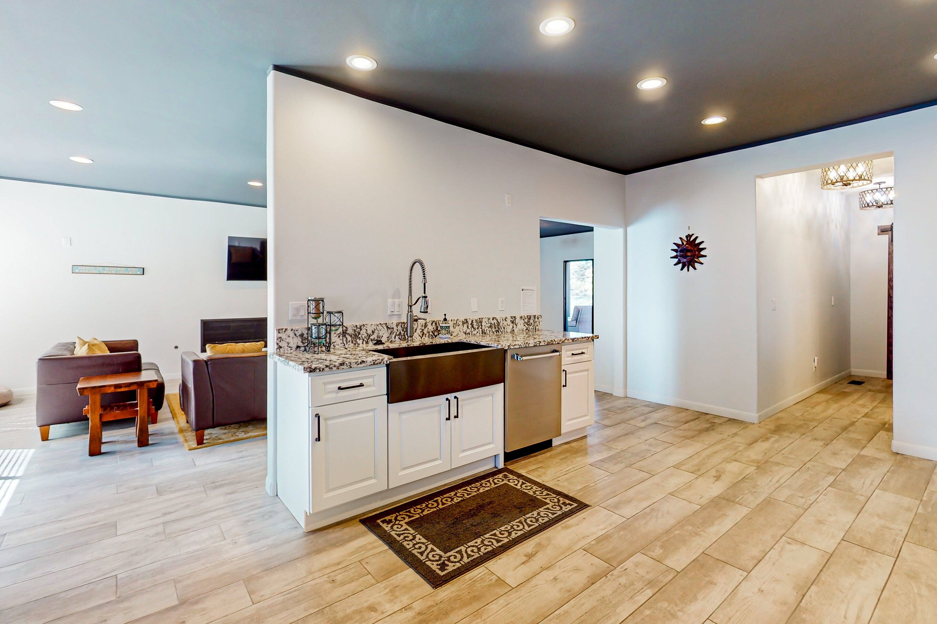 Chalet, Multiple Beds, Pool Access, Mountain View (VC603) | Interior