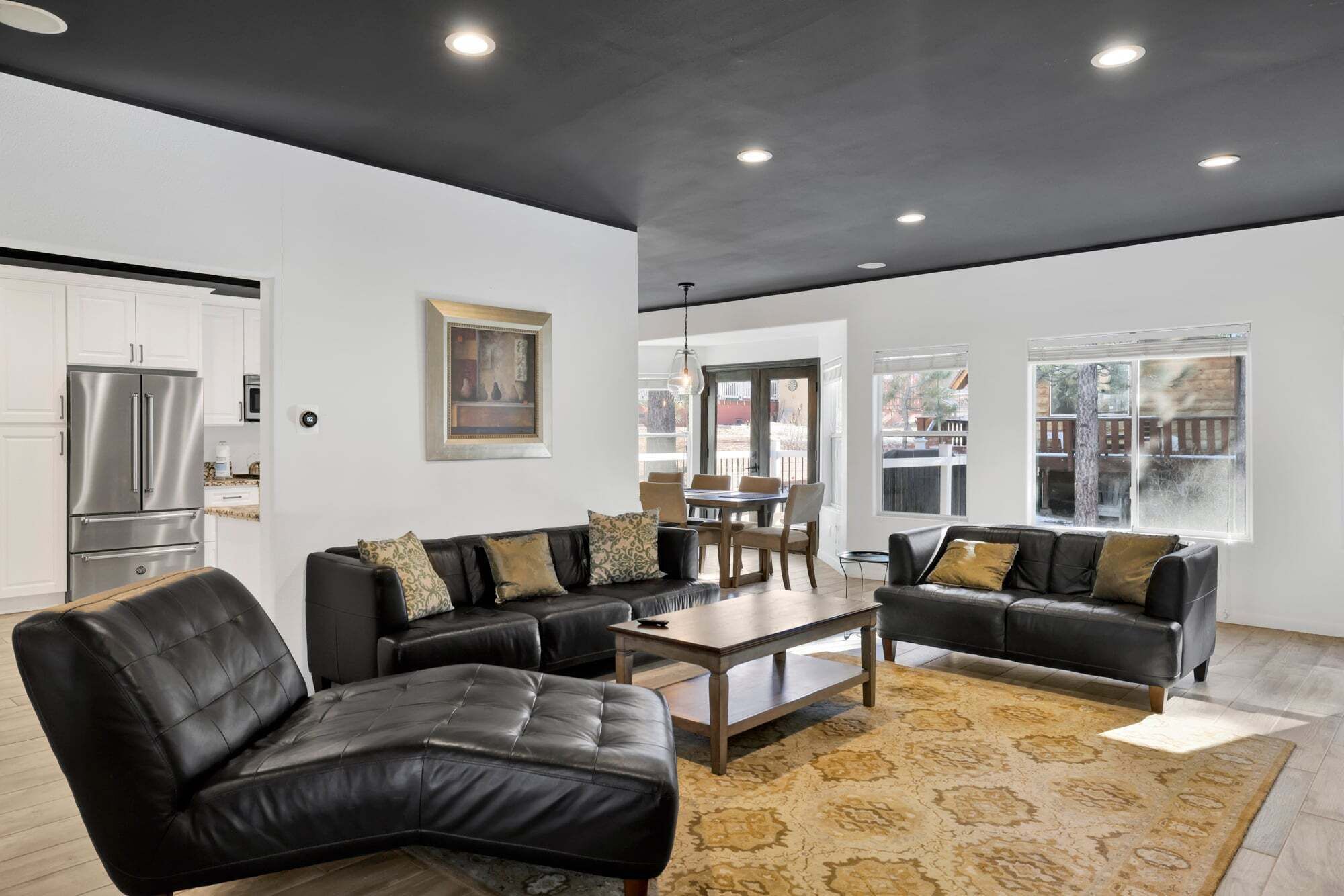 Chalet, Multiple Beds, Pool Access, Mountain View (VC603) | Living area