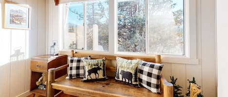 Hytte - flere senge - adgang til pool - bjergudsigt (VC124) | Interiør