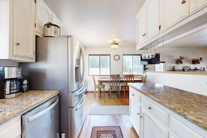 Cabin, Multiple Beds, Pool Access, Mountain View (VC554) | Private kitchen | Coffee/tea maker