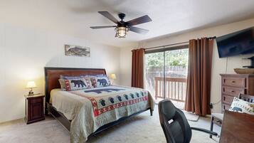 Hytte, flere senger, adgang til basseng, fjellutsikt (VC554) | Individuelt dekorert, individuelt innredet og sengetøy