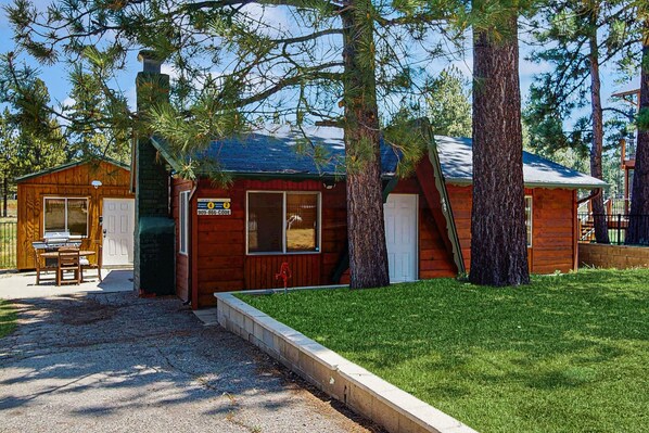 Exterior - Meadow-front Metcalf Bay Gem #542 (Big Bear Lake)