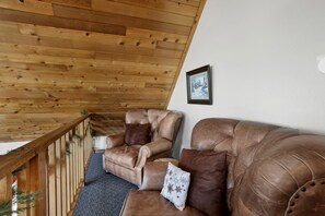 ハウス ベッド (複数台) プールアクセス マウンテンビュー (VC570) | リビング エリア | 暖炉