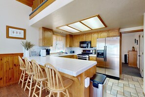 House, Multiple Beds, Pool Access, Mountain View (VC570) | Private kitchen | Coffee/tea maker