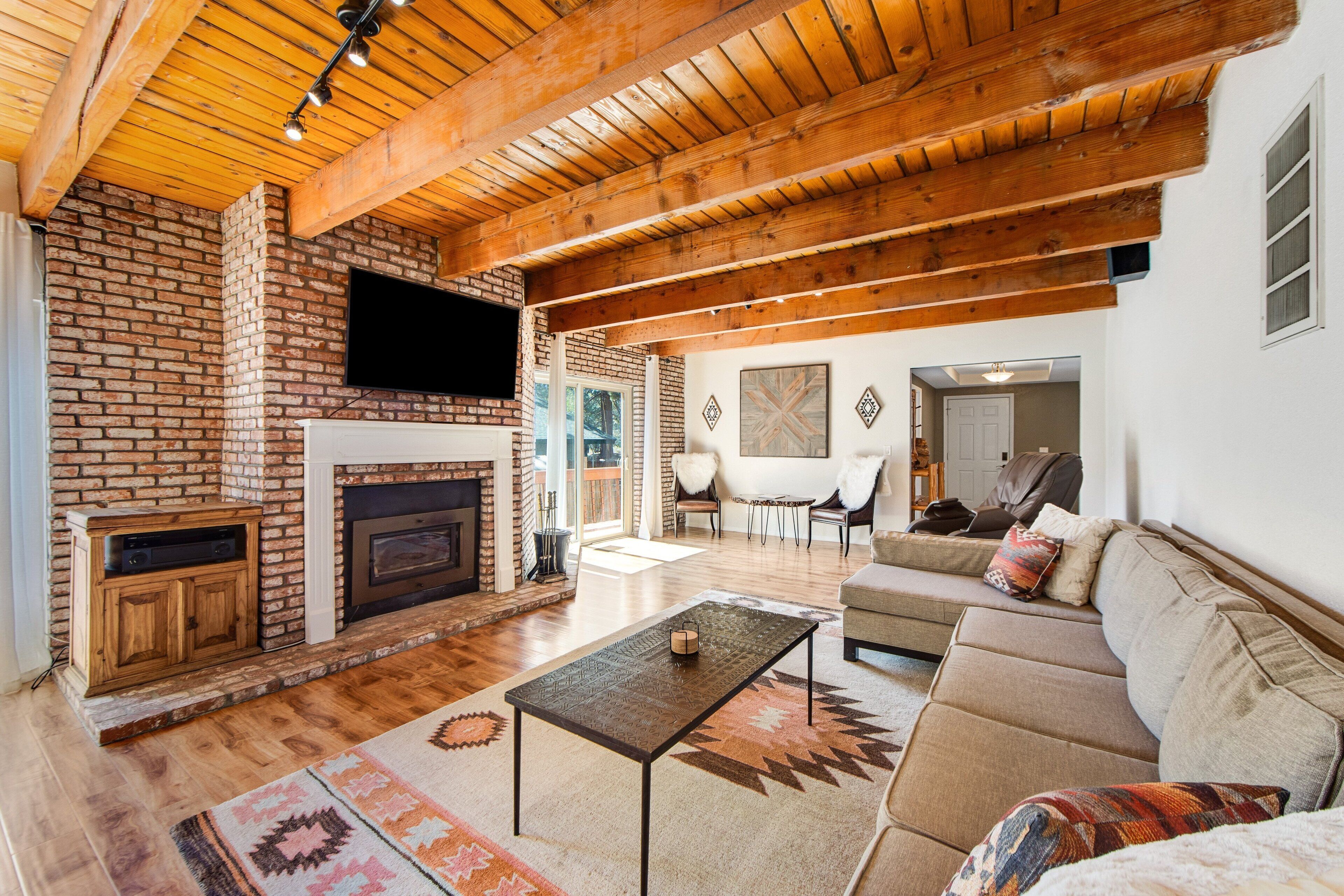 Chalet, plusieurs lits, accès piscine, vue montagne (VC504) | Coin séjour