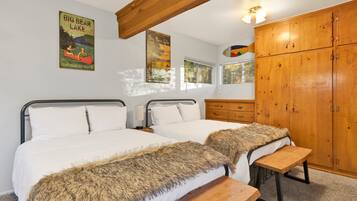 Cabaña, varias camas, acceso a la alberca, vista a la montaña (2560) | Decoración personalizada, muebles diferentes y ropa de cama