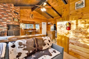Cabin, Multiple Beds, Pool Access, Mountain View (2560) | Living area | Fireplace