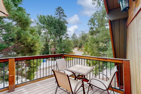 Cabin, Multiple Beds, Pool Access, Mountain View (VC709) | Outdoor dining