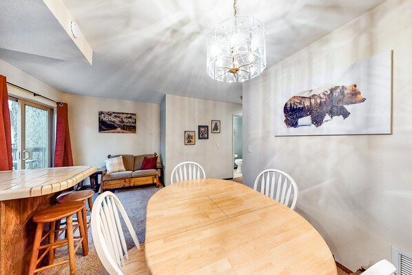Appart'hôtel, plusieurs lits, accès piscine, vue montagne (VC331) | Intérieur